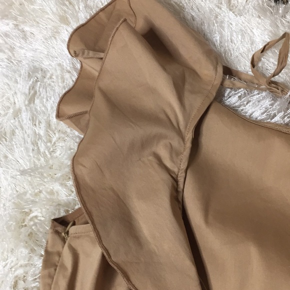 Pretty ruffle peplum top - Picture 5 of 7